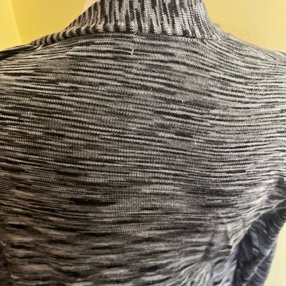 Joseph A. Gray White Open-Front Women's Sweater size Small - Picture 6 of 6